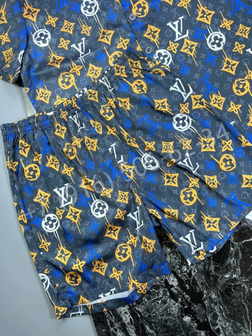 Костюм прогулочный Louis Vuitton 20525