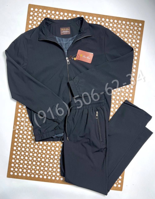 Прогулочный костюм Loro Piana 29999