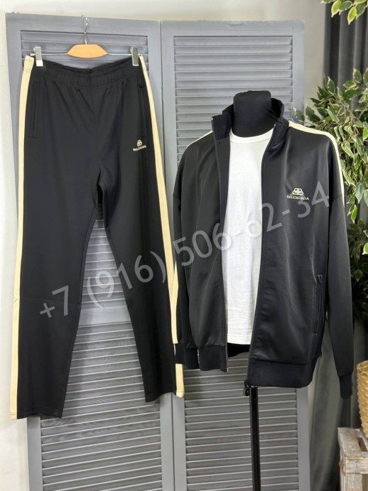 Спортивный костюм Balenciaga 16410