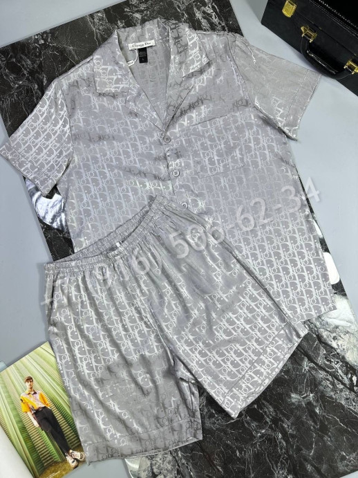 Прогулочный костюм Dior 18120