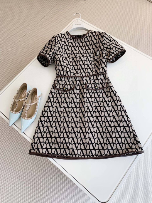 Платье Valentino 10987