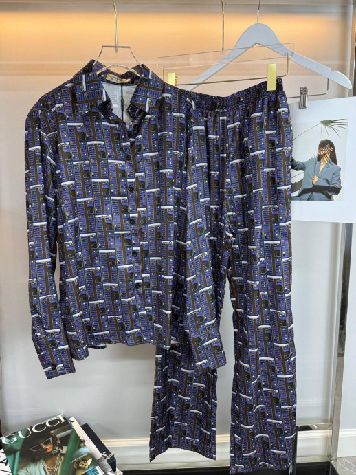 Костюм Burberry 34783 4