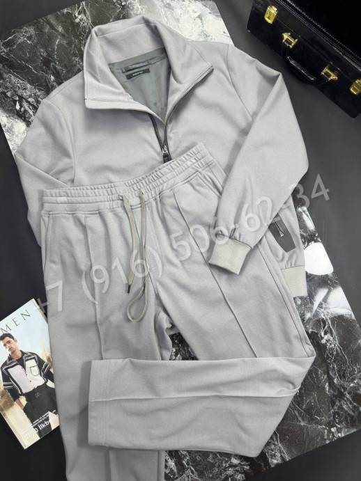 Прогулочный костюм Tom Ford 18917