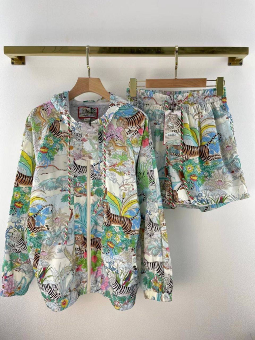 Костюм Gucci 12330