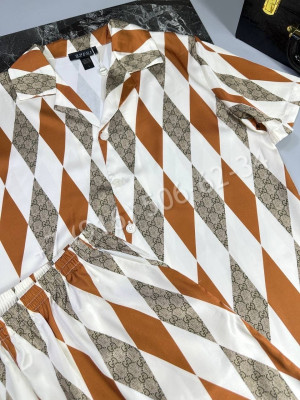 Прогулочный костюм Gucci 18122