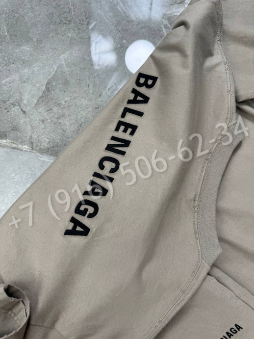 Костюм Balenciaga 31004