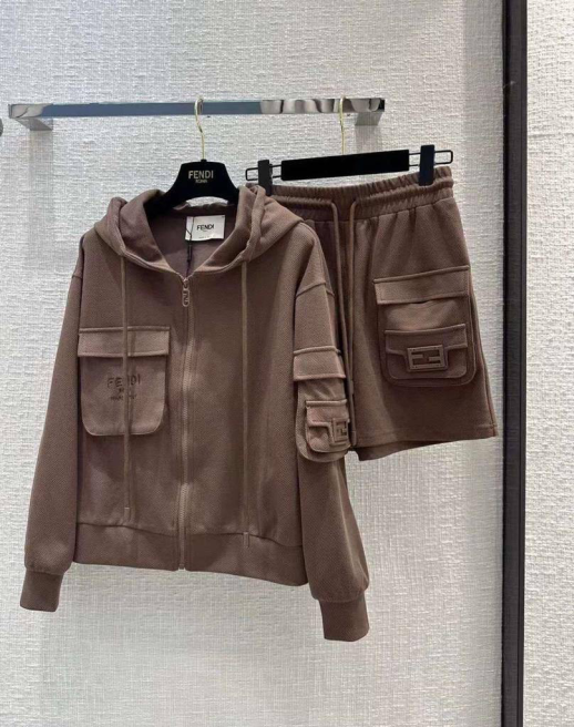 Костюм Fendi 15912