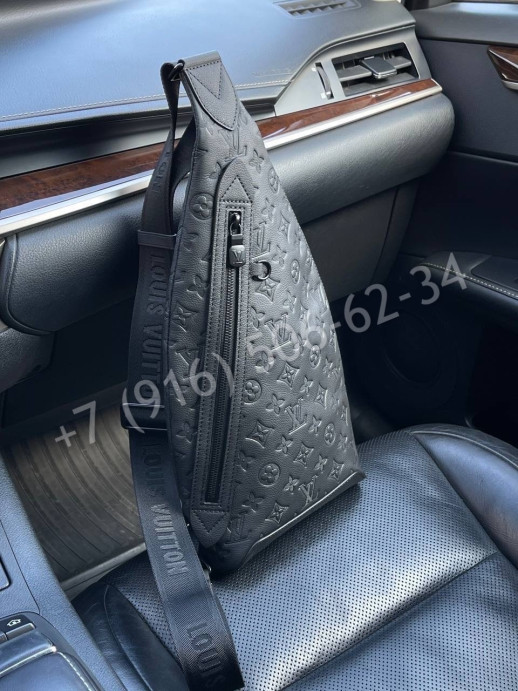 Сумка-слинг Louis Vuitton 16267