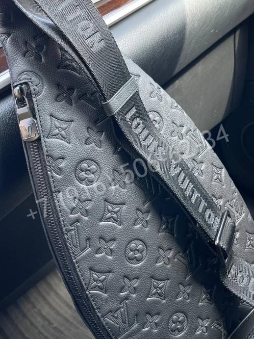 Сумка-слинг Louis Vuitton 16267