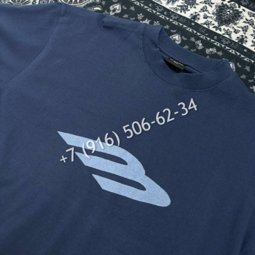 Футболка Balenciaga 7402 1