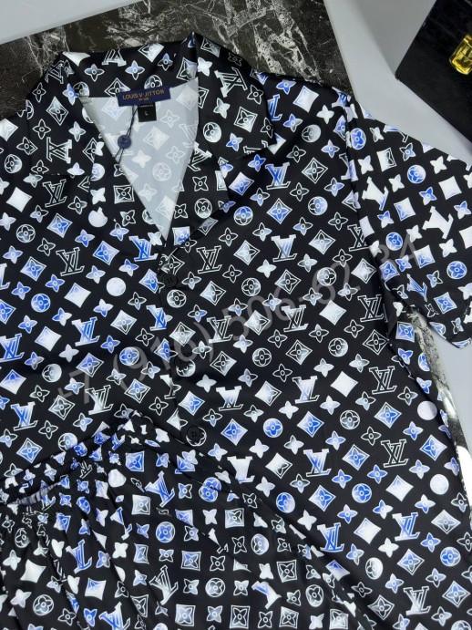 Прогулочный костюм Louis Vuitton 18124