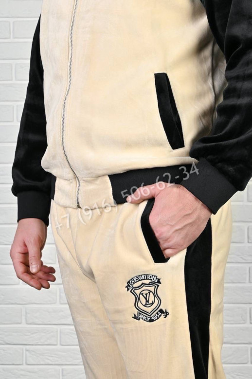 Спортивный костюм Louis Vuitton 7940