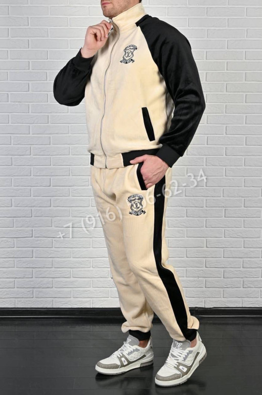 Спортивный костюм Louis Vuitton 7940