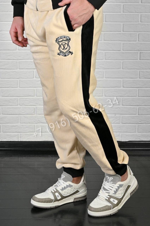 Спортивный костюм Louis Vuitton 7940