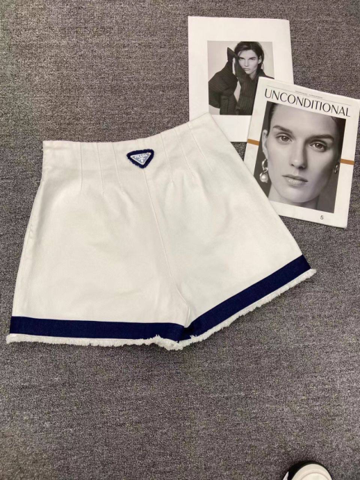 Костюм Prada 12335