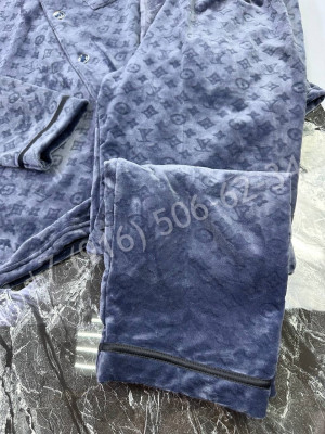 Костюм Louis Vuitton 22940