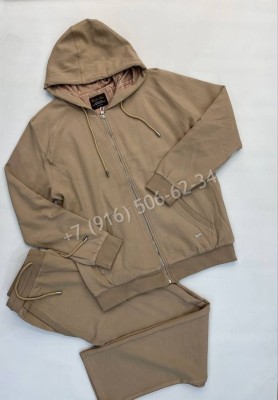 Прогулочный костюм Louis Vuitton 33912