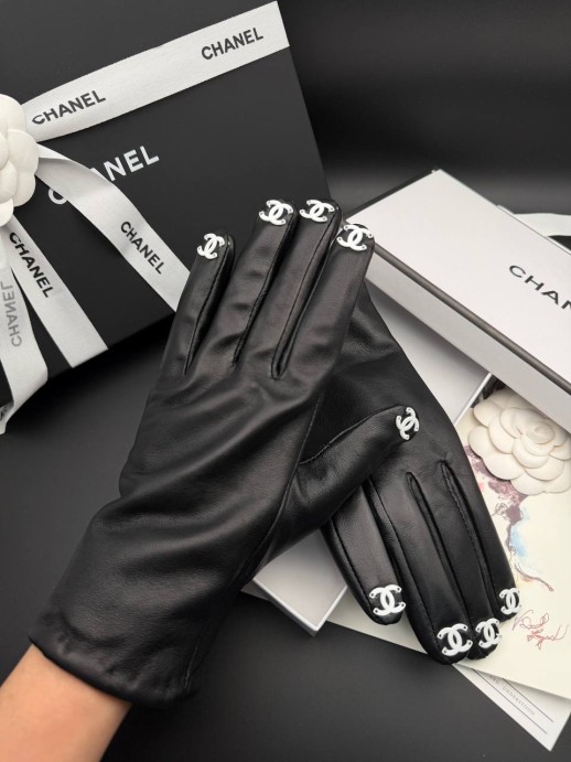 Перчатки Chanel 1