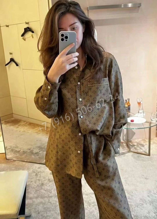 Костюм Louis Vuitton 32418