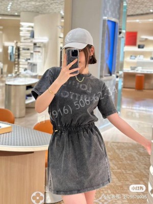 Платье Louis Vuitton 34414