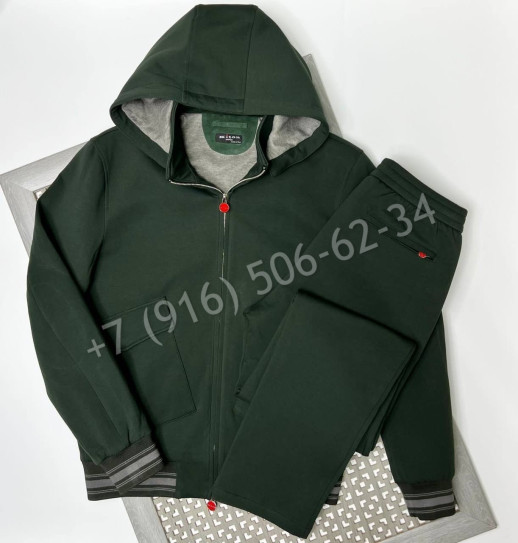 Прогулочный костюм KITON 25310