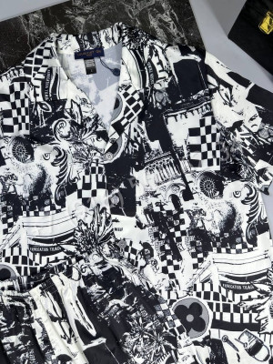 Прогулочный костюм Louis Vuitton 18129