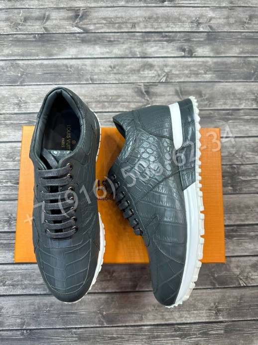 Кроссовки Louis Vuitton из кожи крокодила 18626