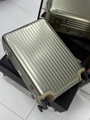 Чемодан RIMOWA 65/42/26 34832 6