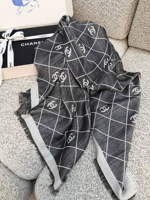 Платок Chanel 36007 3