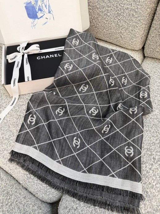 Платок Chanel 36007 3