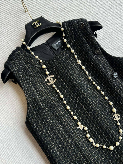 Платье CHANEL 36001