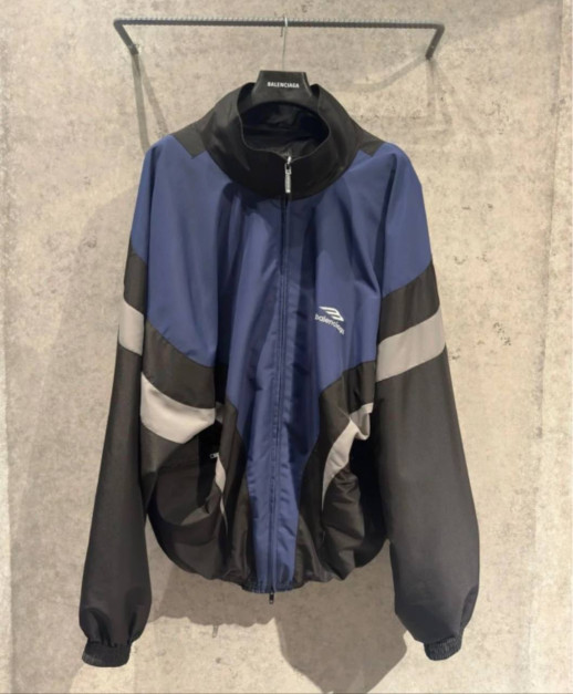 Бомбер Balenciaga 30208