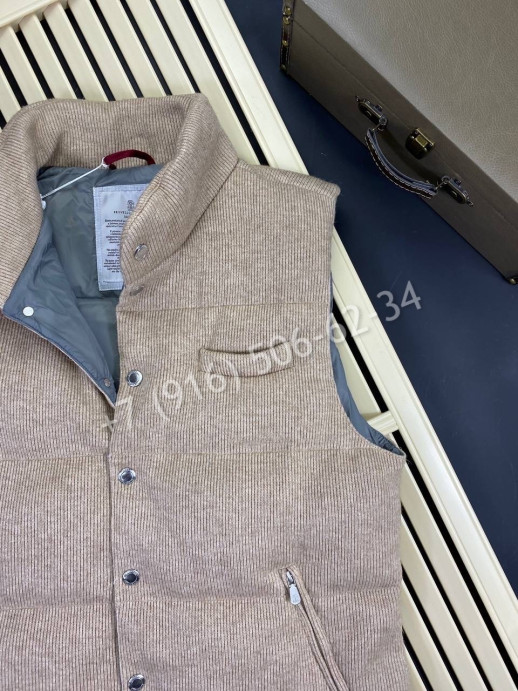 Жилетка Brunello Cucinelli 7546