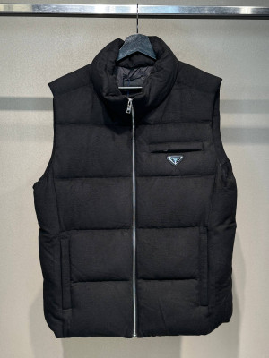 Жилетка Prada 22871 1