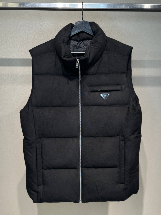 Жилетка Prada 22871 1