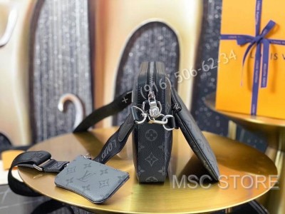Сумка Louis Vuitton 8523