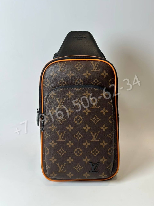 Сумка-слинг Louis Vuitton 19556
