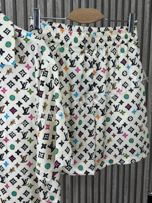 Костюм Louis Vuitton 30719