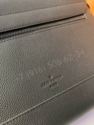 Поясная сумка Louis Vuitton 5898