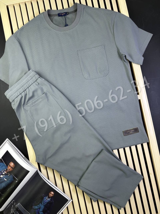 Прогулочный костюм Louis Vuitton 29219