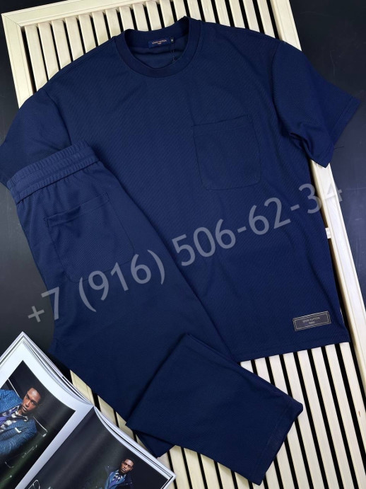 Прогулочный костюм Louis Vuitton 29220