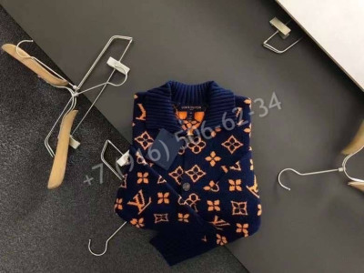 Кардиган Louis Vuitton 21642