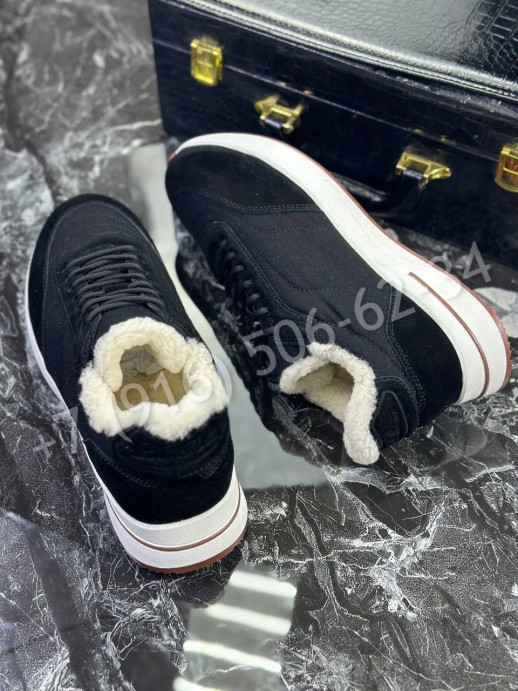 Кроссовки Loro Piana на меху 23770