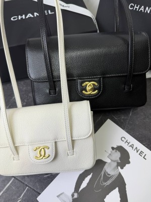 Сумка Chanel маленькая (белая) 346604 1