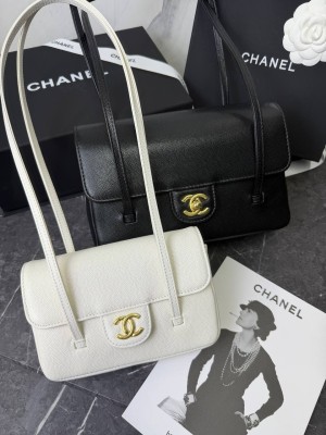 Сумка Chanel маленькая (белая) 346604 1