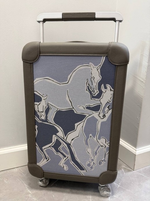 Чемодан Hermes 24900