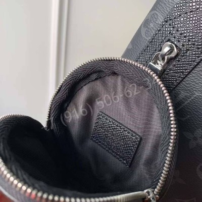 Поясная сумка Louis Vuitton 13777