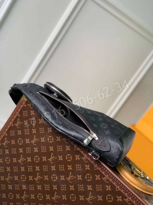 Поясная сумка Louis Vuitton 13777