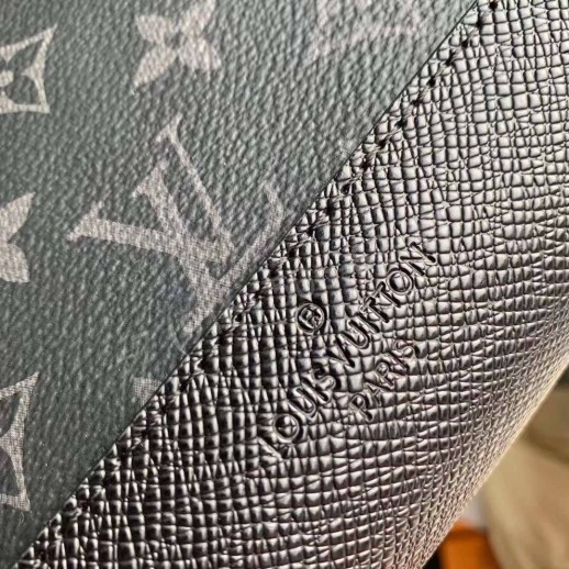 Поясная сумка Louis Vuitton 13777