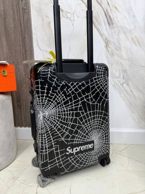 Чемодан Rimowa 13792